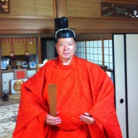 雨後の筍の如くに生まれる自転車神社の嚆矢が描く安全祈願サミット