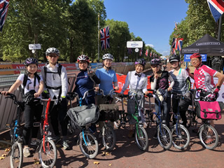 英国製ミニベロを現地レンタル!