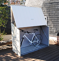 相棒の家ができた！カッコイイ自転車倉庫。
