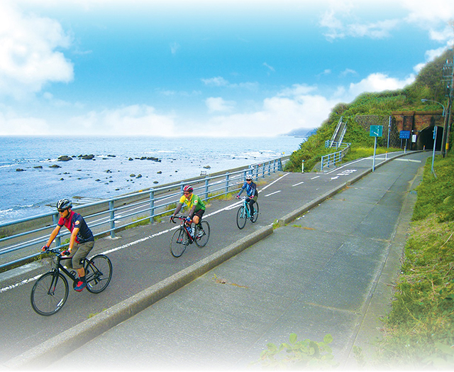 日本海を一望！潮風うけて爽快サイクリング