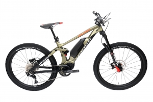 AX611　Sports Trekker