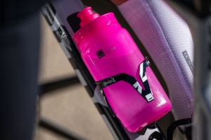 ELITE　新型ボトルケージ　CUSTOM RACE X